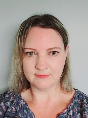 Amanda Harris photo